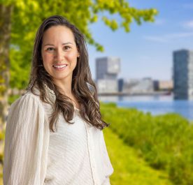 Mw. M (Madelon) Zondag Mw. M (Madelon) Zondag