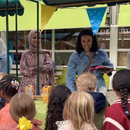 De Driemaster viert start Kinderboekenweek met multiculturele proeverij