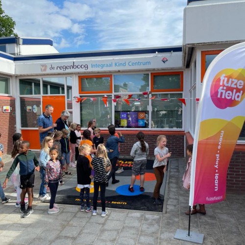 Unieke 'beweeg-speel-leer velden' op basisschool De Regenboog Unieke 'beweeg-speel-leer velden' op basisschool De Regenboog