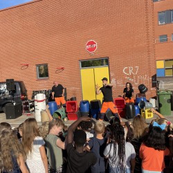 Basisschool de Dukdalf viert 25-jarig jubileum met een feestweek Basisschool de Dukdalf viert 25-jarig jubileum met een feestweek